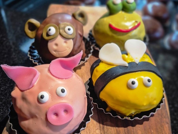 Dierendag gebakjes 4 stuks
